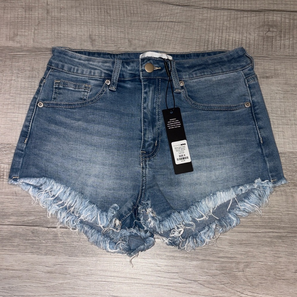 Fashion Nova Frayed Hem Denim Women’s Shorts - Blue